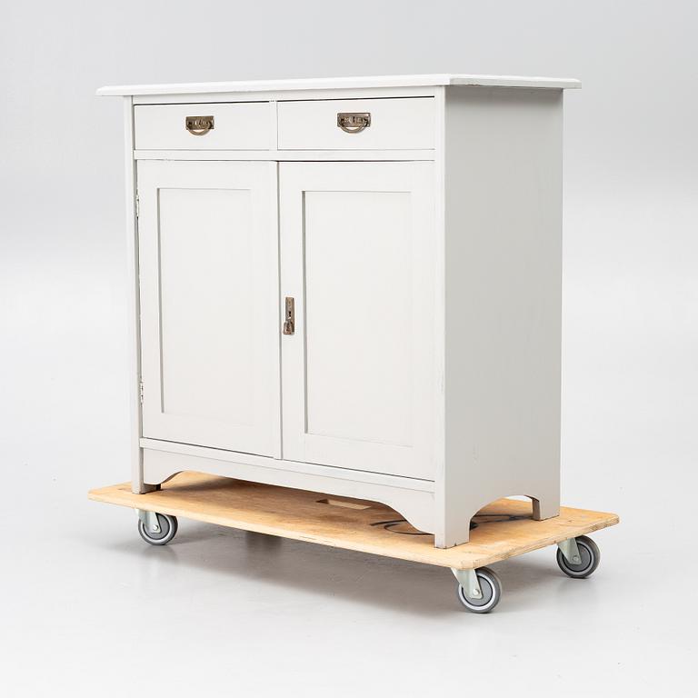 Skänk, tidigt 1900-tal.