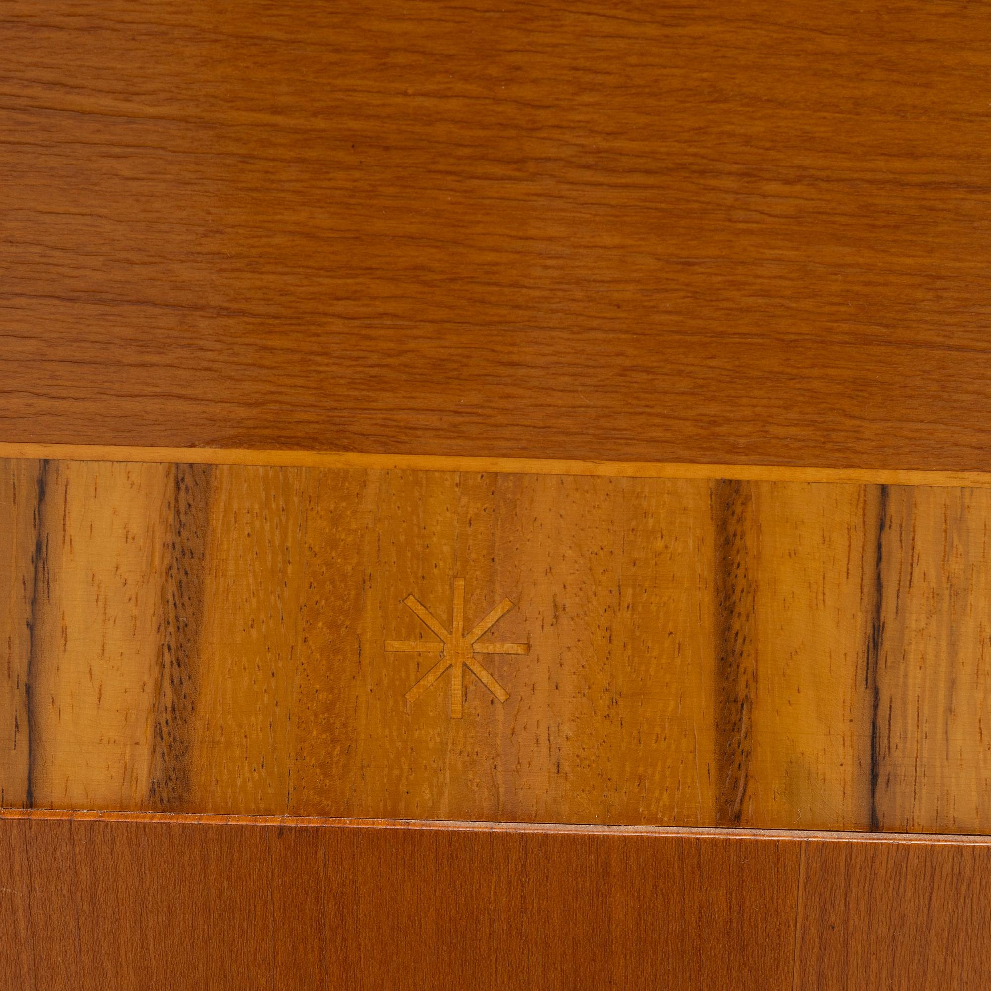 Cabinet, Reiners Möbelfabrik, Mjölby 1930s.