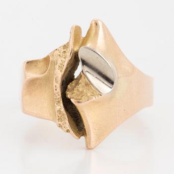 A Lapponia ring, 14K gold, design Björn Weckström, model 'Geisir'.