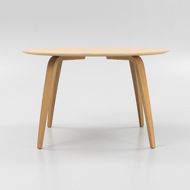 Komplot Design, dining table, Gubi, Denmark, 21st century.