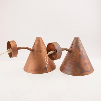 Hans-Agne Jakobsson, vägglampor, ett par, "Tratten" Markaryd 1900-talets senare del.