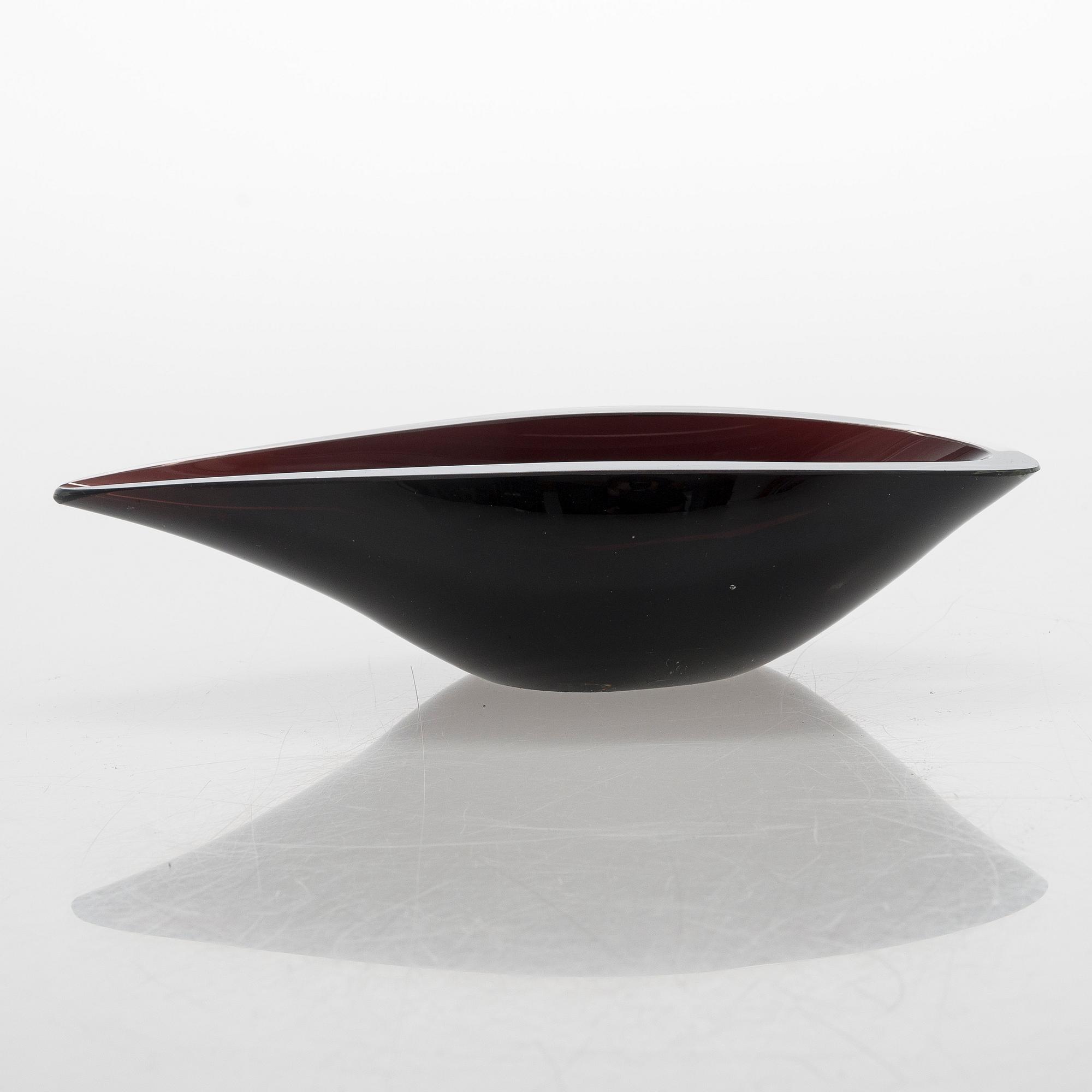 Kaj Franck, a 'Willow Leaf' glass bowl, acid signiture K. Franck Nuutajärvi Notsjö -55.