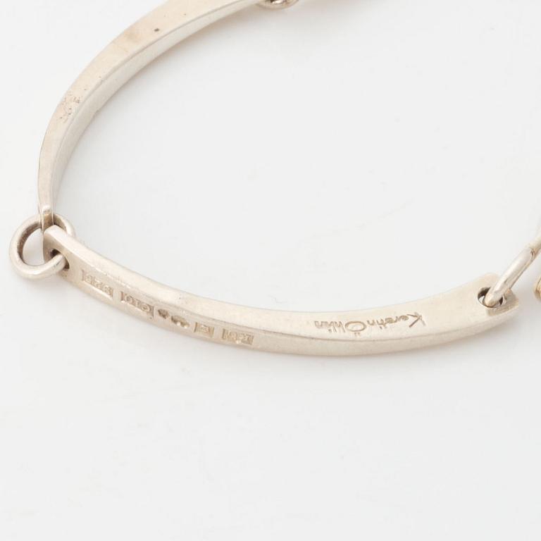 Kerstin Öhlin en collier och ett armband silver.