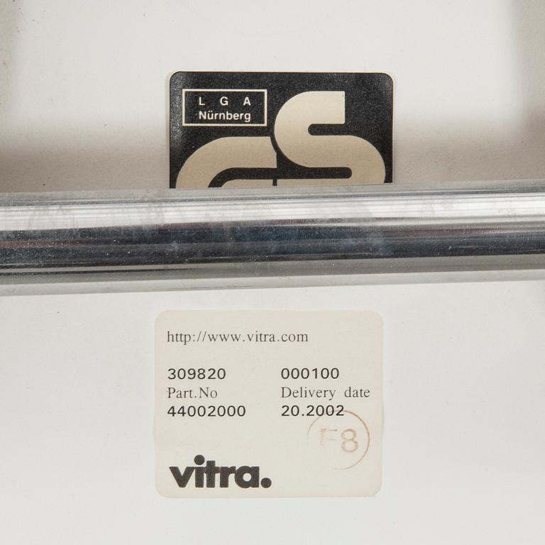 Charles & Ray Eames, stolar 6 st "DSS Plastic side chair" för VItra 2002.