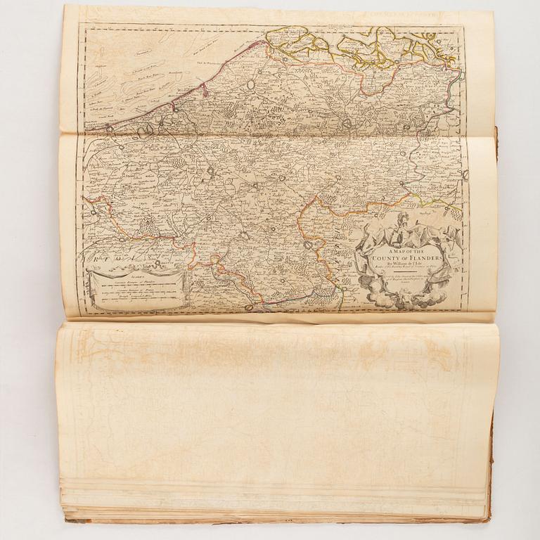 Atlas with 32 engraved maps.