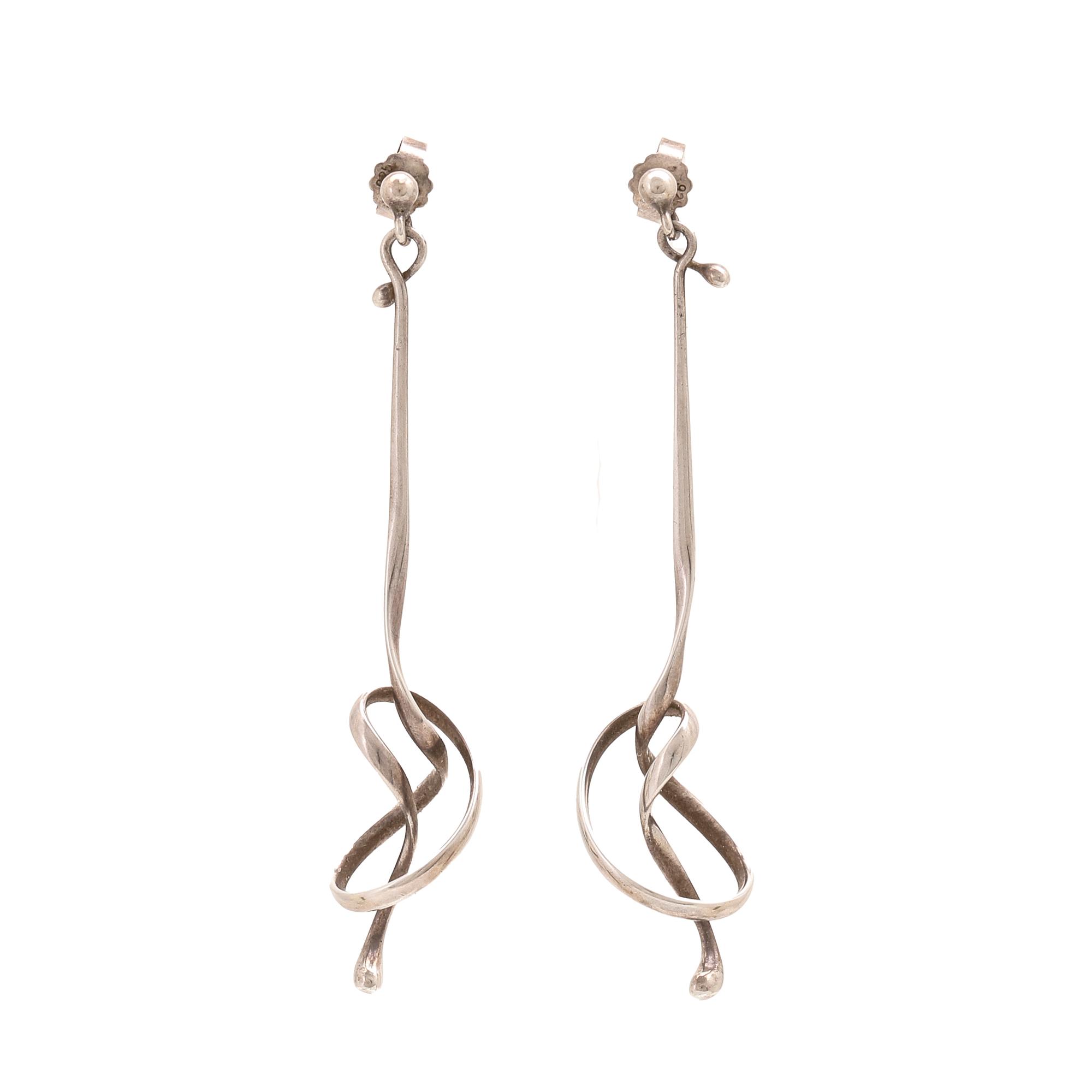 Vivianna Torun Bülow-Hübe, örhängen ett par "Forget me knot" 925 silver för Georg Jensen.