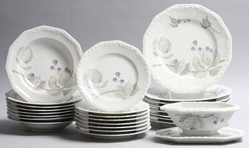 SERVISDELAR, 30 delar, porslin, Rosenthal, "Maria".