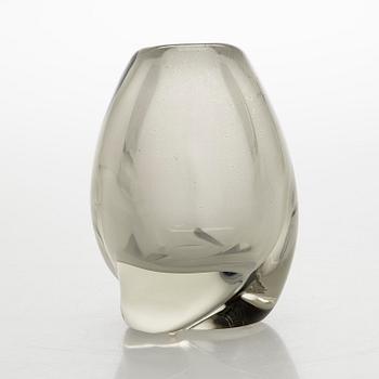 Gunnel Nyman, vas, modell "GN 35", signerad G. Nyman Nuutajärvi Notsjö -53.