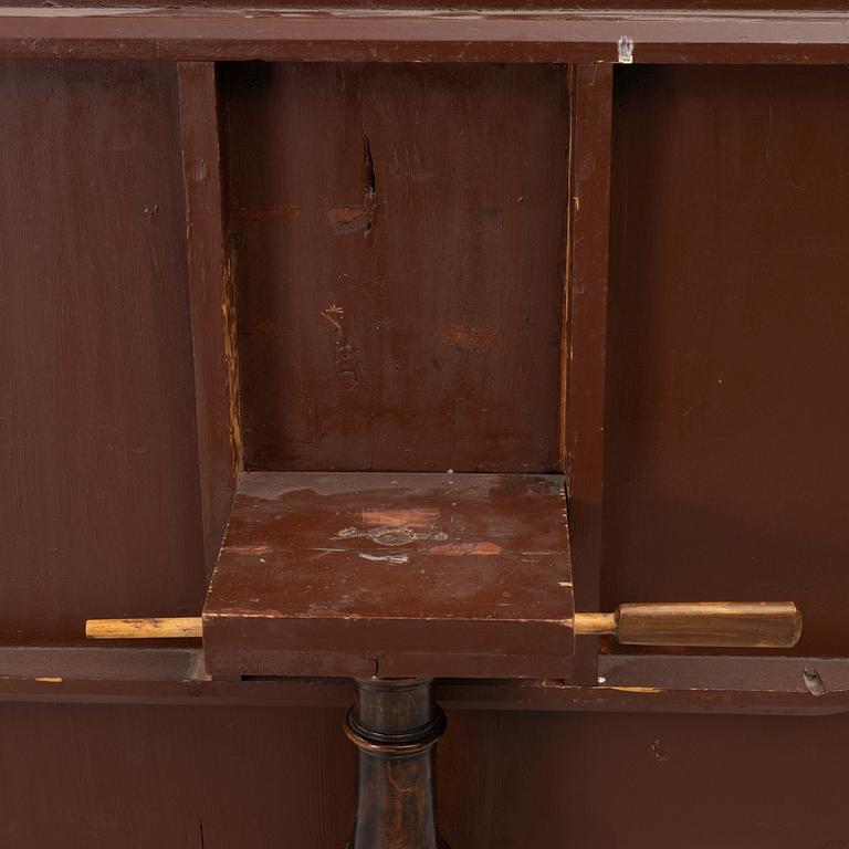 A folding table, Mälardalen, first half of the 19th century.