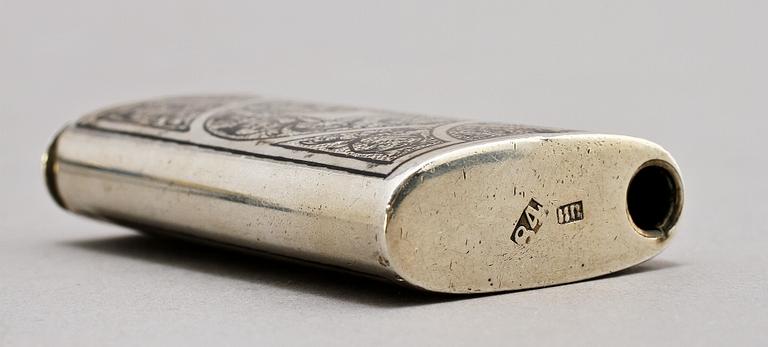 TÄNDARE samt BÄLTESPÄNNE, silver, bl a Ryssland, Niello, 1900-tal. Vikt 124 g.