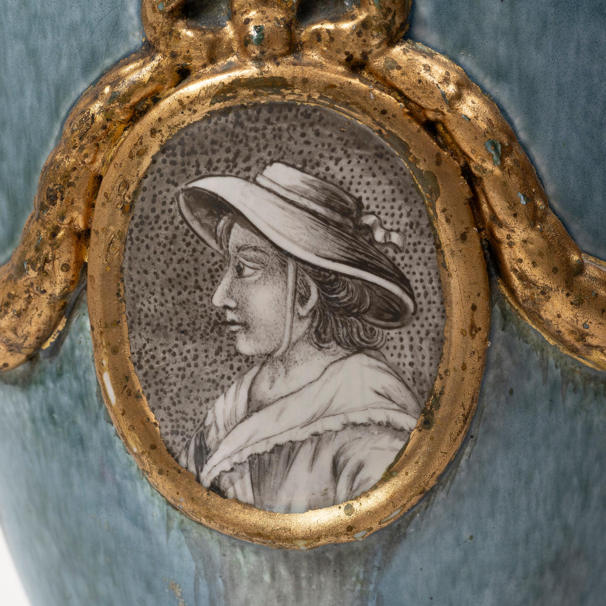 A flintware jar from Marieberg, 18th century.