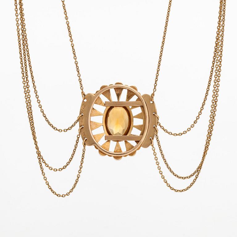 An 18K gold necklace, clasp with a citrine and pearls, Swedish hallmarks 1920.