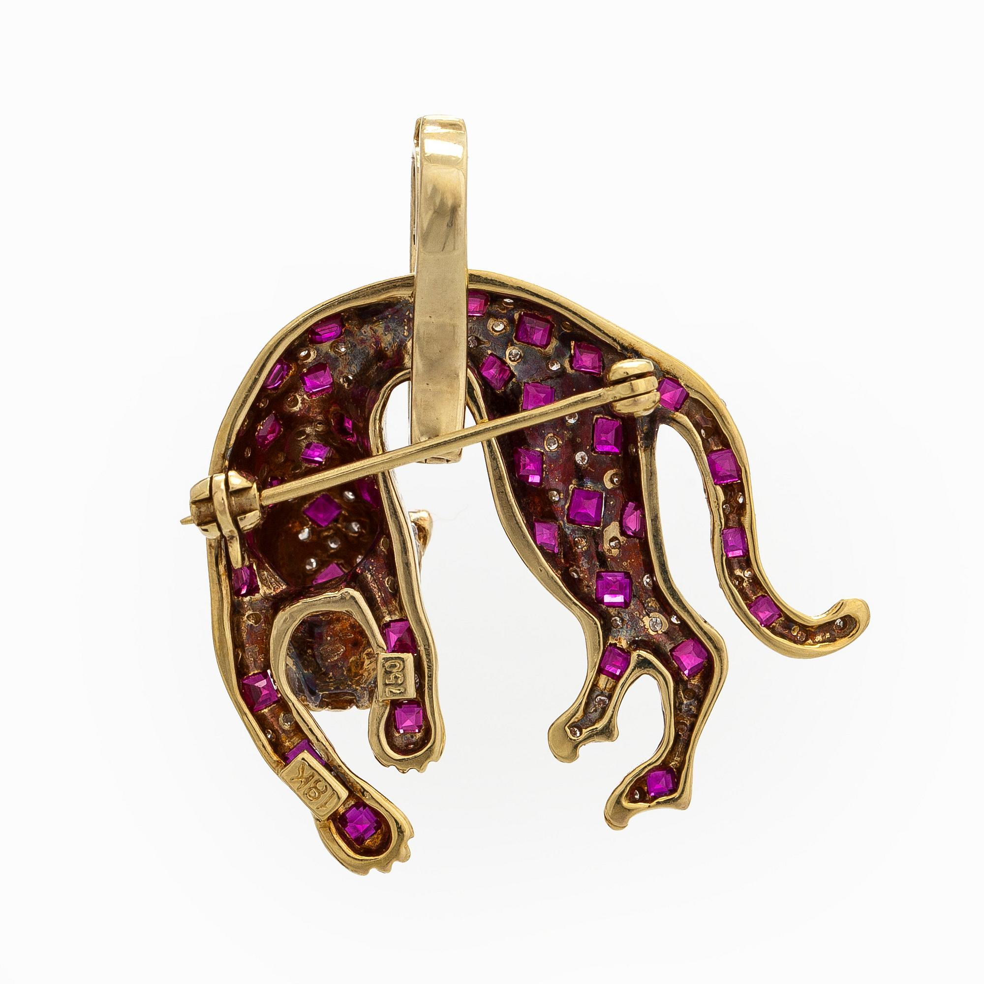 Hänge/brosch, panter, 18K guld, diamanter, rubiner och smaragder.