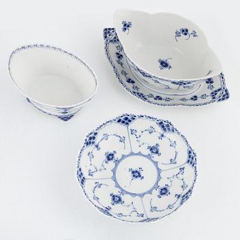 Royal Copenhagen, a 48-piece service, porcelain, 'Musselmalet Half Lace', Denmark.