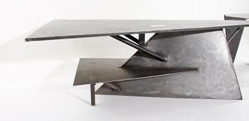 SOFFBORD samt LAMBORD, järn, 1980-tal. Sign.