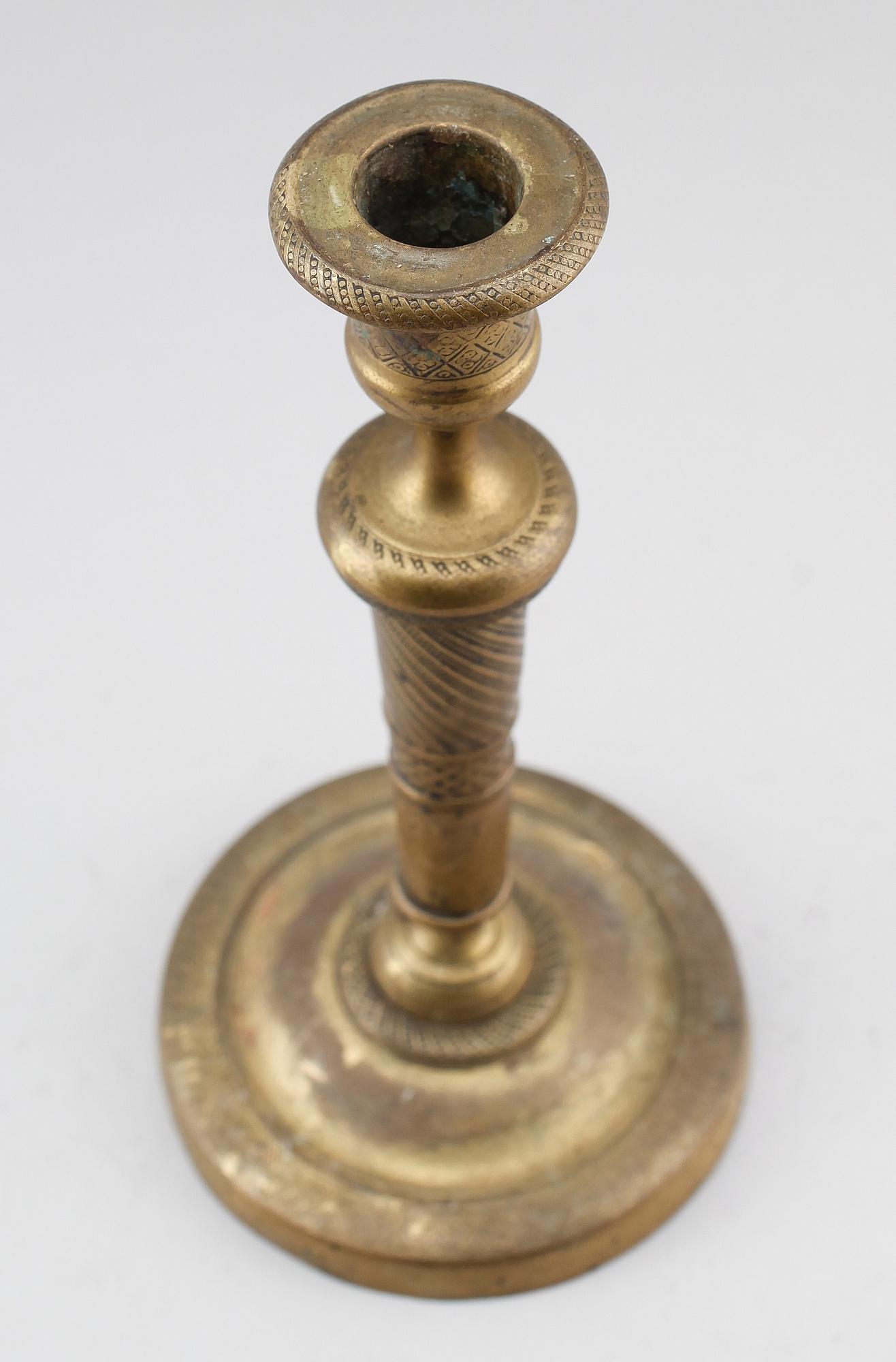 LJUSSTAKE, förgylld mässing, empire, 1800-talets första hälft.