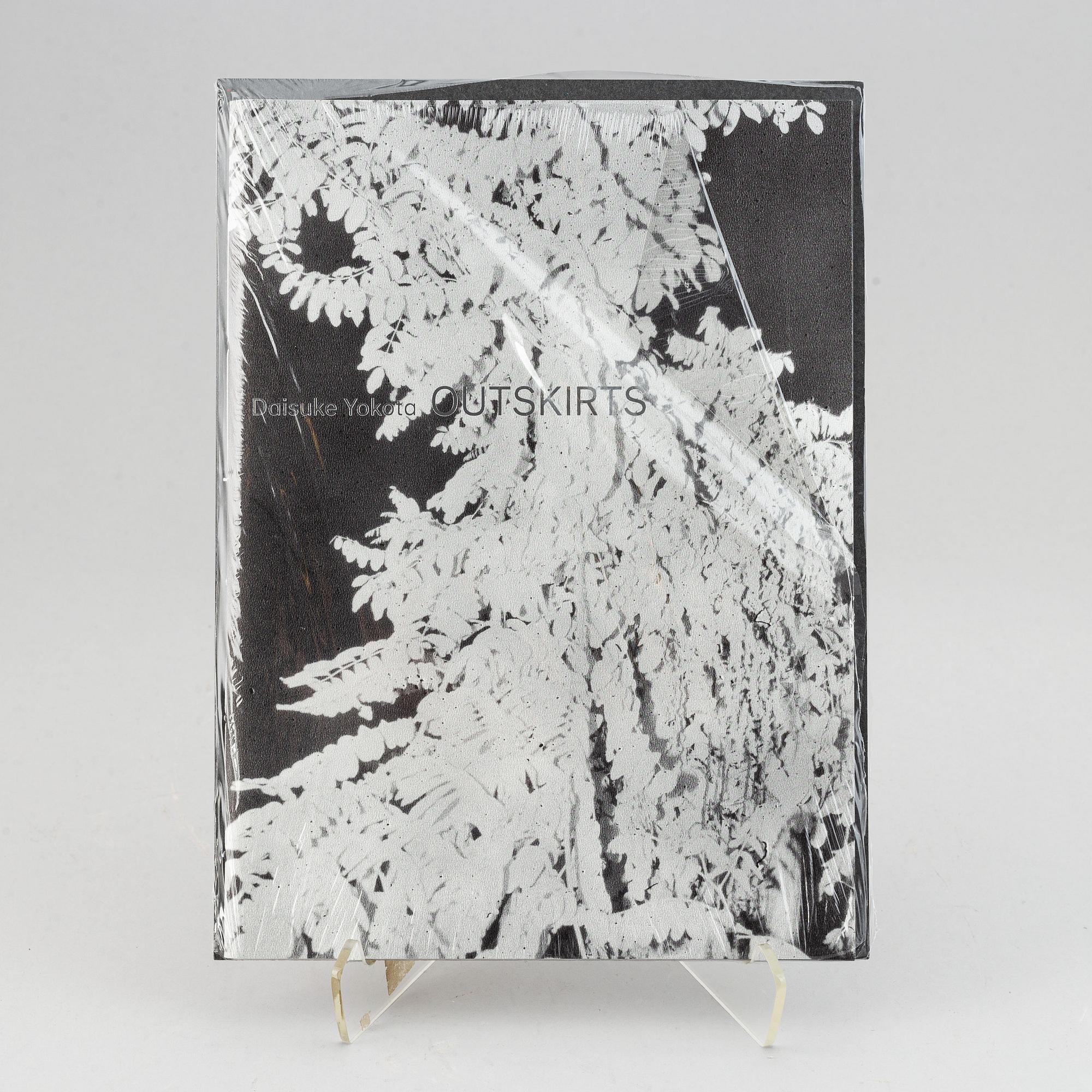 Daisuke Yokota, 2 st fotoböcker.