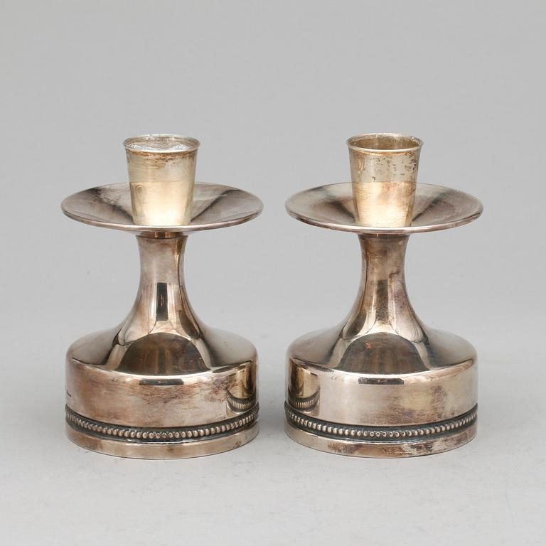LJUSSTAKAR, ett par, silver, Löfman, MGAB, Uppsala, 1974.