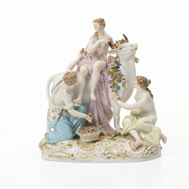 Meissen, A porcelain group of Europe and the bull, around 1900.