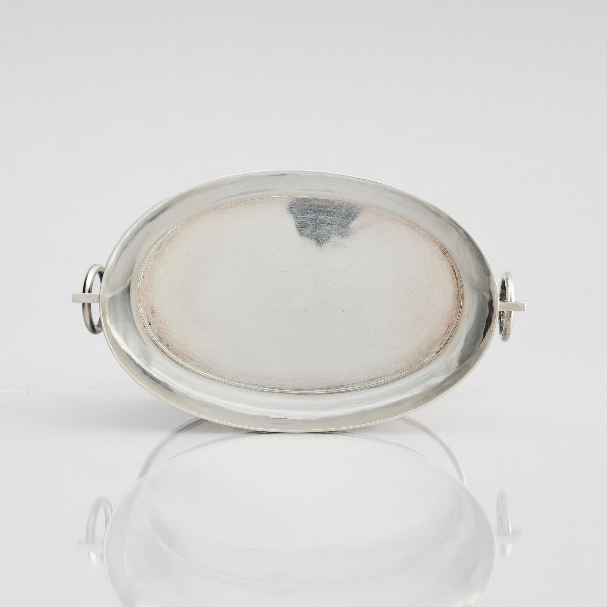 Gunnar Cyrén, a sterling silver bowl with handles, Gävle 1989.
