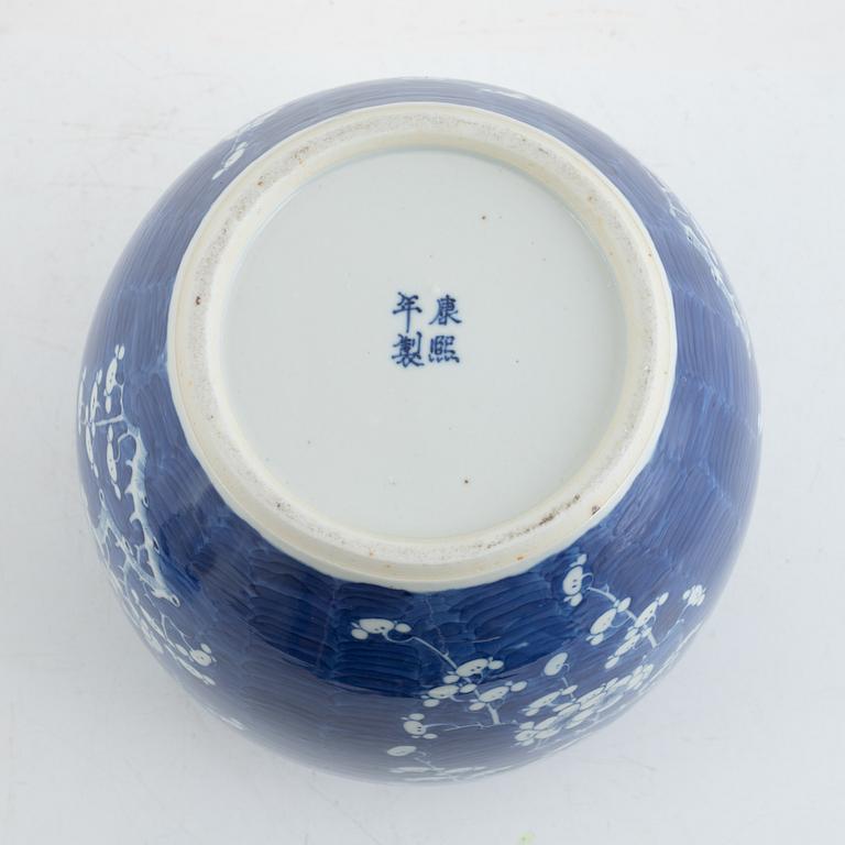 A blue and white porcelain urn with cover, China, 20th century.