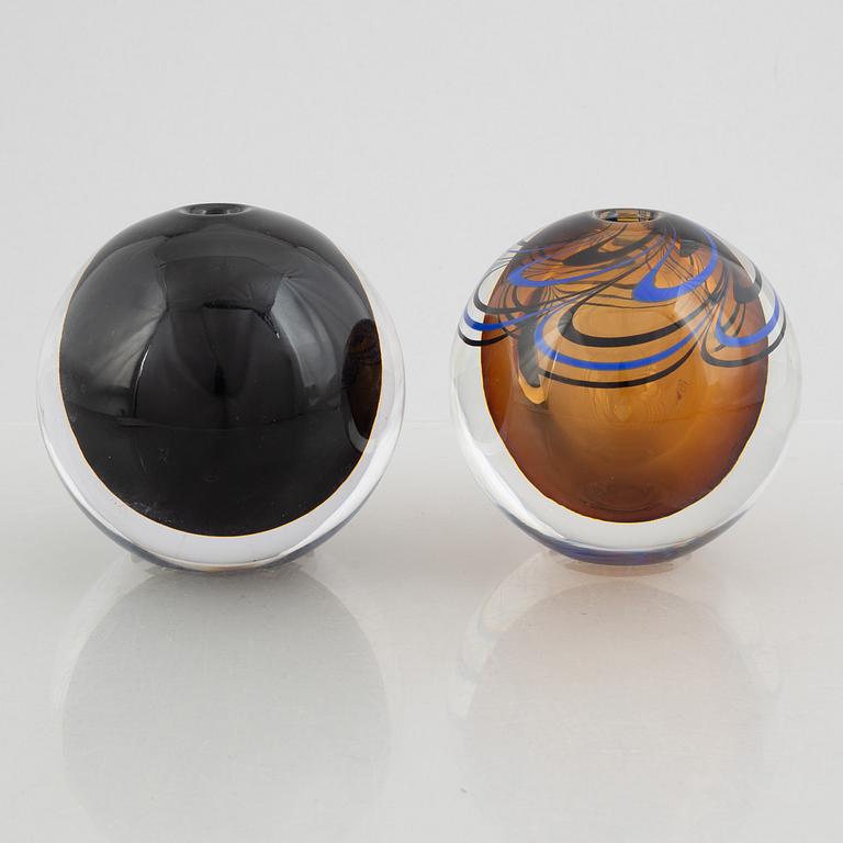 Erika Lagerbielke, two glass vases, 'Orientes' and 'Merridianus', Orrefors 2002-2003.