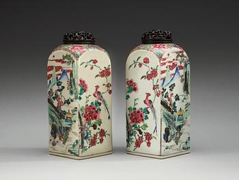 A pair of famille rose bottles, Qing dynasty, Yongzheng (1723-35).