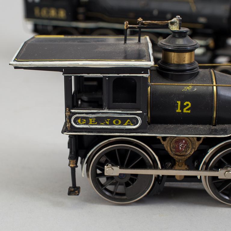 Train parts, 11 pieces, by amongst others Rivarossi.