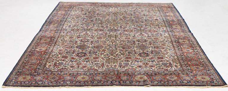 A semi antique Keshan "Dabir" carpet, central Persia, c. 348 x 229 cm.