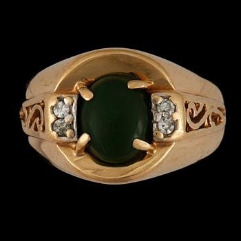 RING, 14k guld med , grön sten o diamanter. Vikt ca9g.