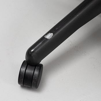 Don Chadwick och Bill Stumpf, skrivbordsstol, "Aeron", Herman Miller.