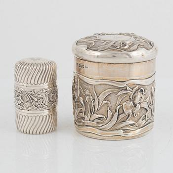 Urn and flask, incl. George Unite, England, 1893-1924.