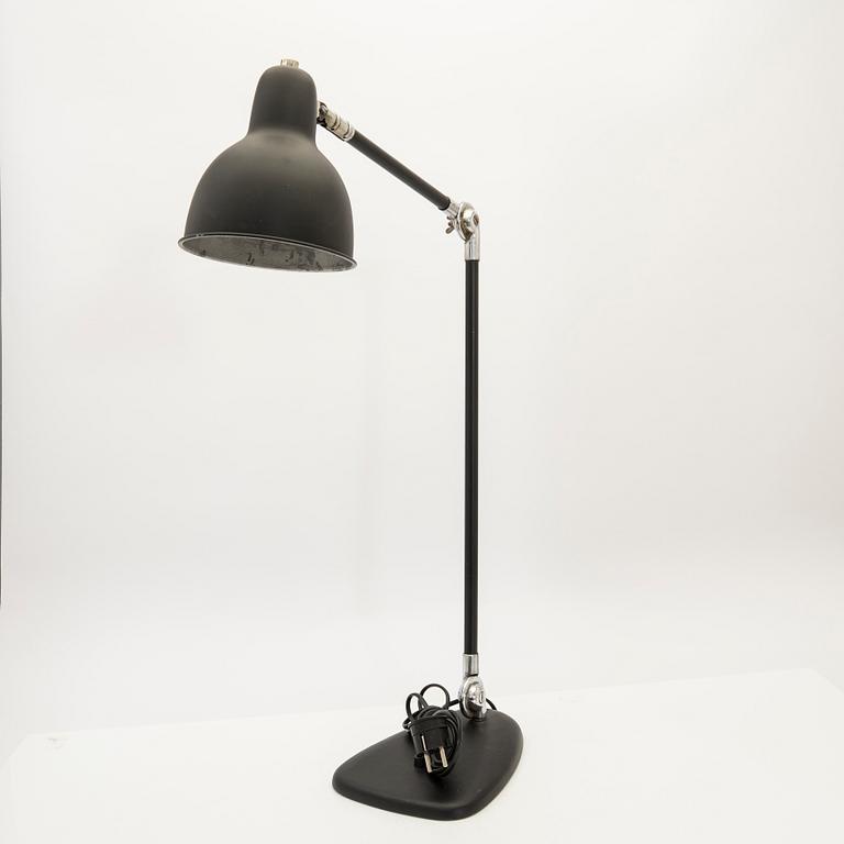 Skrivbordslampa, 1900-talets andra hälft.