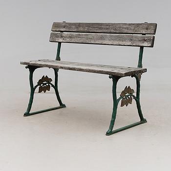 TRÄDGÅRDSSOFFA, 1900-talets första hälft.