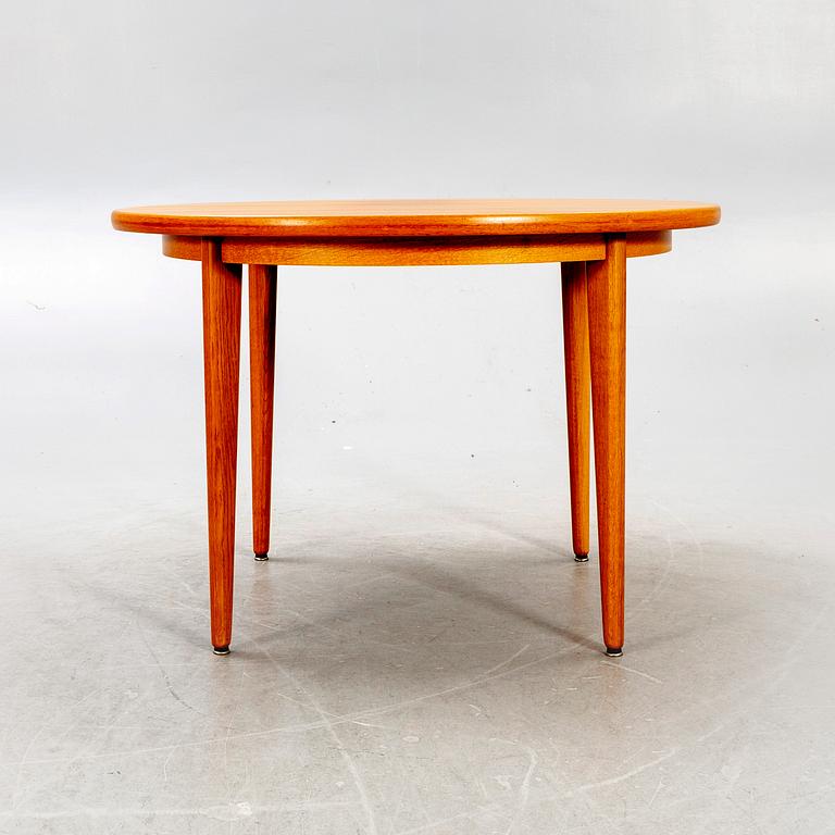 A Karl Erik Ekselius five piece teak suite, JOC, late 20th Century.