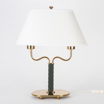 Josef Frank, bordslampa, modell 2388, Firma Svenskt Tenn.