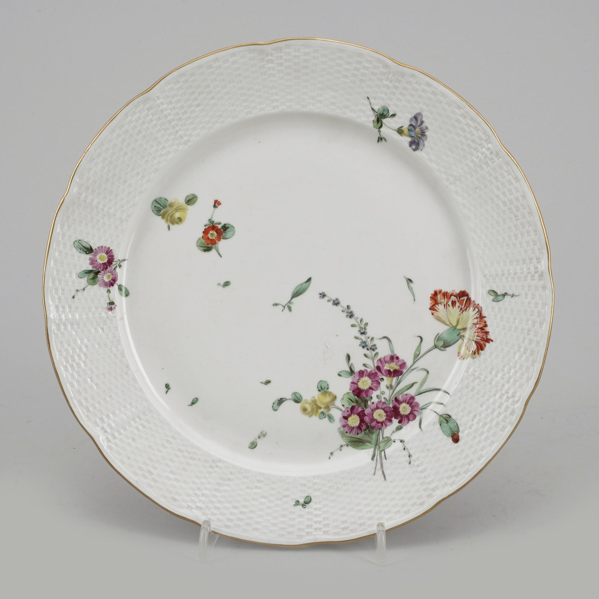 TALLRIK, porslin, Europa, 1700-tal.