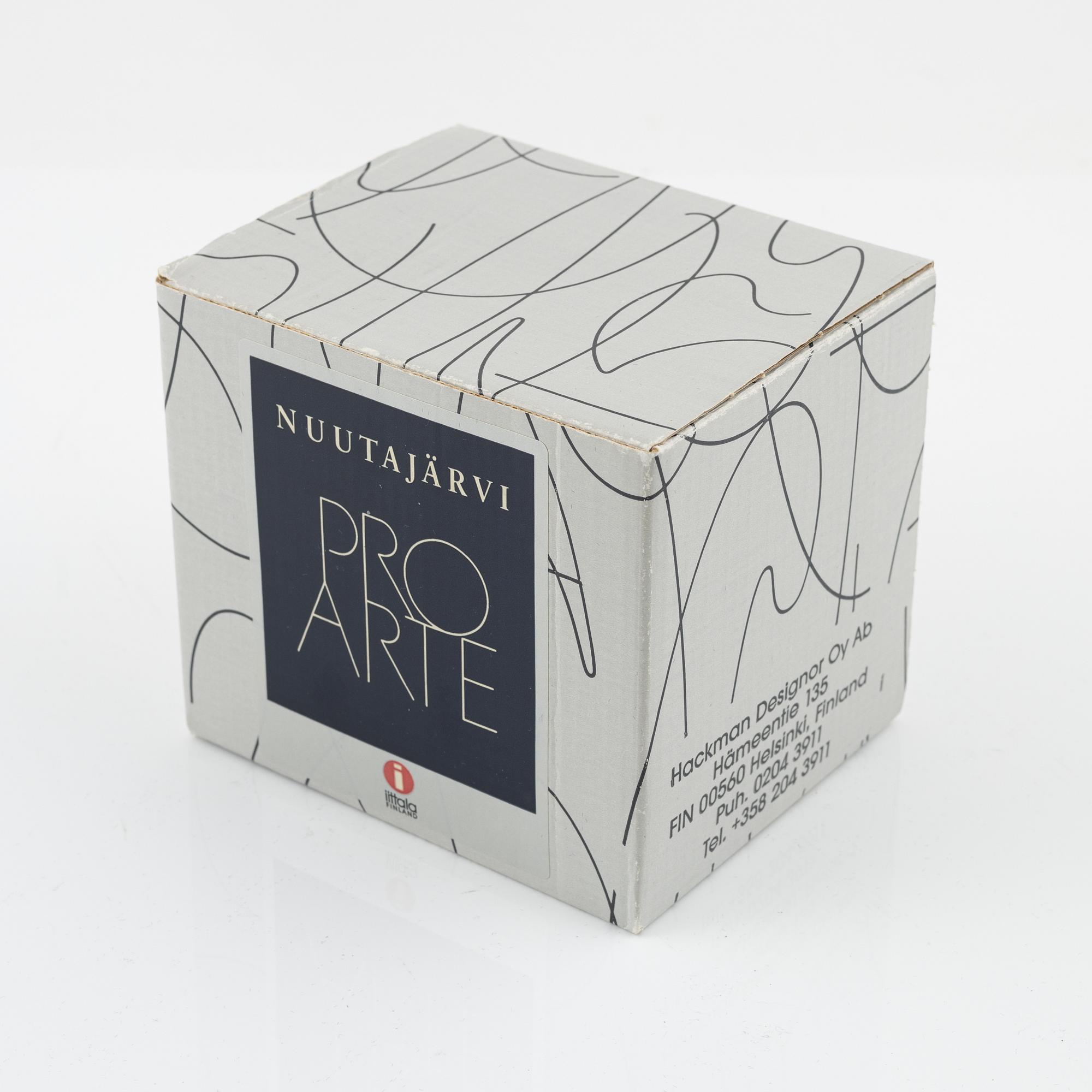 Oiva Toikka, Årskub Sign. Oiva Toikka, Nuutajärvi 1998, 504/2000.