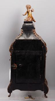 BORDSPENDYL, barockstil, märkt Vincenit 1855, Frankrike 1800-talets andra hälft.