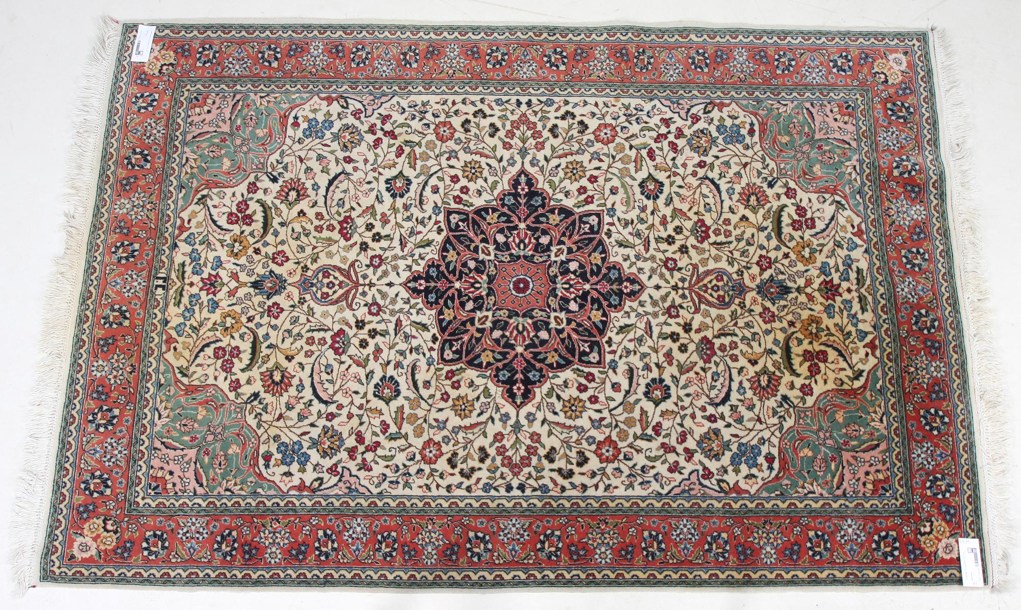 MATTA, orientalisk. 210 x 142.
