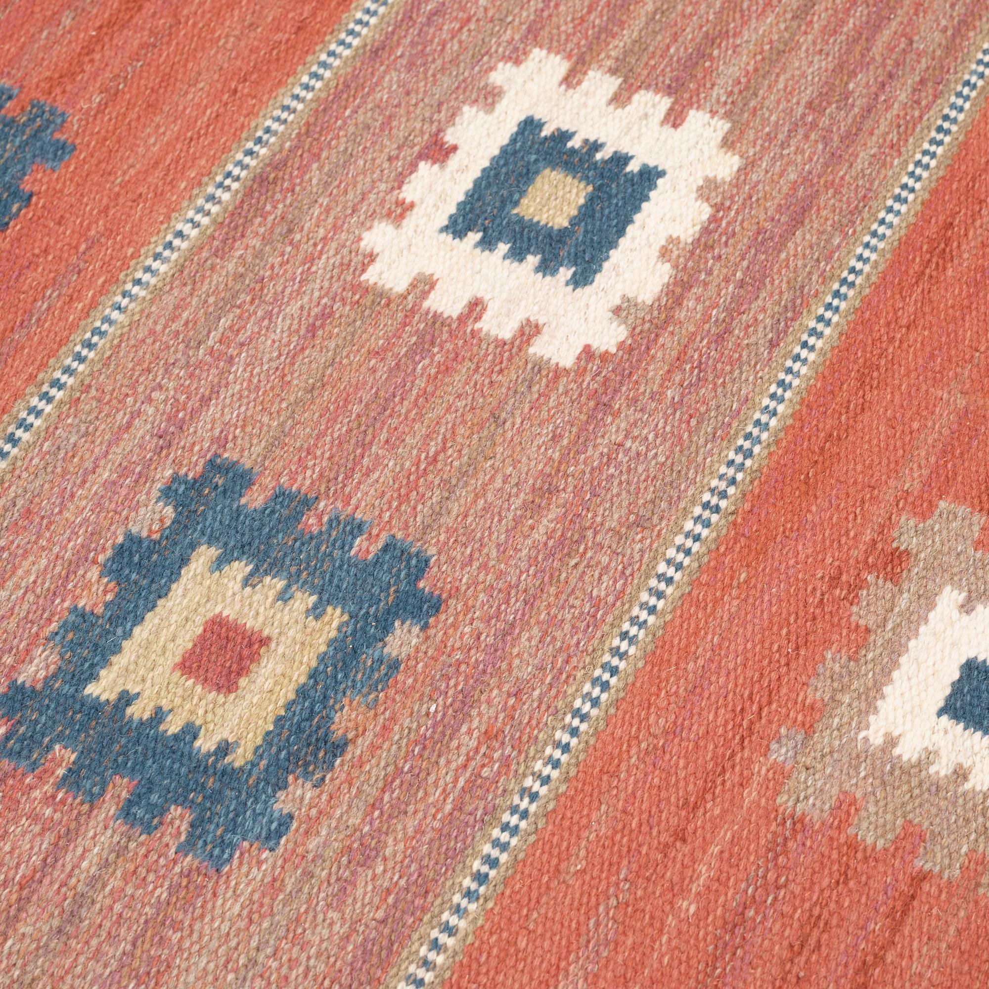 MATTA. "Röd Grön Äng". Rölakan. 355,5 x 231,5 cm. Signerad AB MMF.