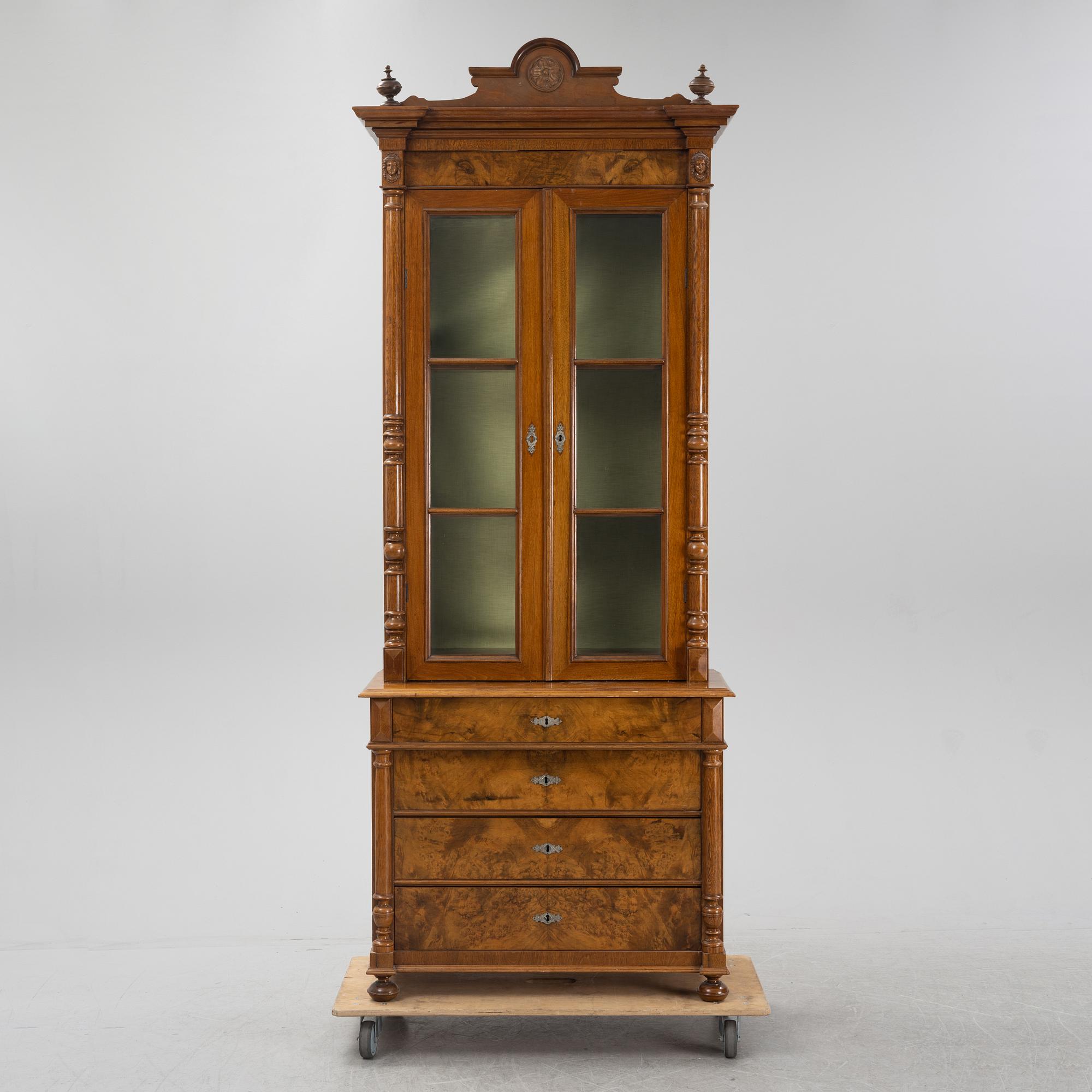 Skåp, Nyrenässans, 1800-talets slut.
