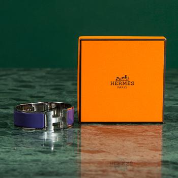 A Hermès bracelet.