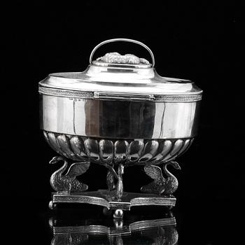 SOCKERSKRIN, silver, empire, Johan Fredrik Björnstedt, Stockholm 1820. Vikt ca 830 gram.