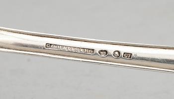 PARTI BESTICK, 7 delar, silver, bl.a CG Hallberg 1905. Total vikt exklusive delar med metallblad ca 230 gram.