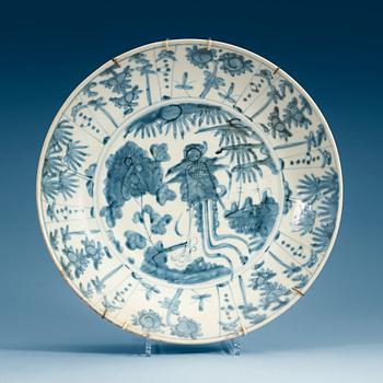 1791. A blue and white Swatow dish, Ming dynasty, Wanli (1572-1620).