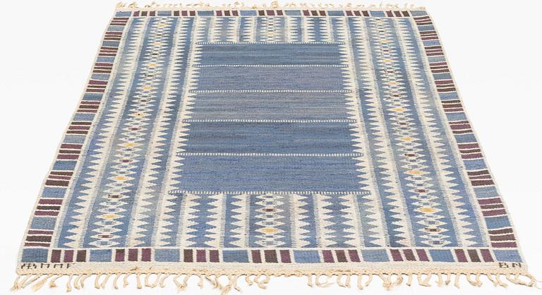 Barbro Nilsson, a carpet, "Salerno blå", flat weave, ca 243 x 156 cm, signed AB MMF BN.