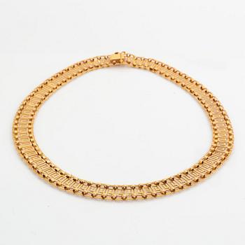 18K gold necklace.