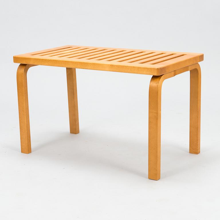 ALVAR AALTO, A '153B' bench for Artek 2004.