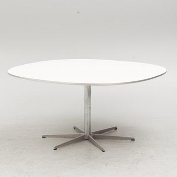 Arne Jacobsen, Bruno Mathsson & Piet Hein, a 'Super circle' dining table, Fritz Hansen, Denmark, 2007.